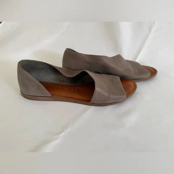 Sole Society Women's Gray Open-Toe Flats - Picture 2 of 6